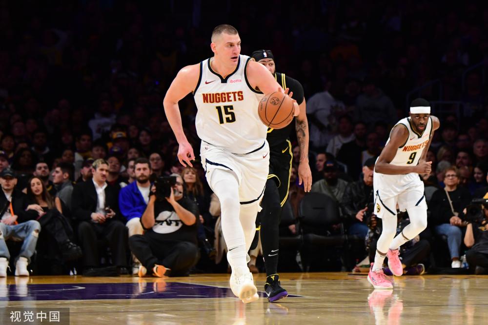 他的情绪失 他的情绪失